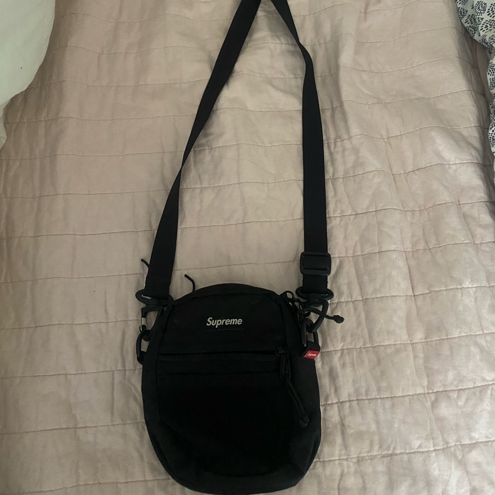 Supreme shoulder bag